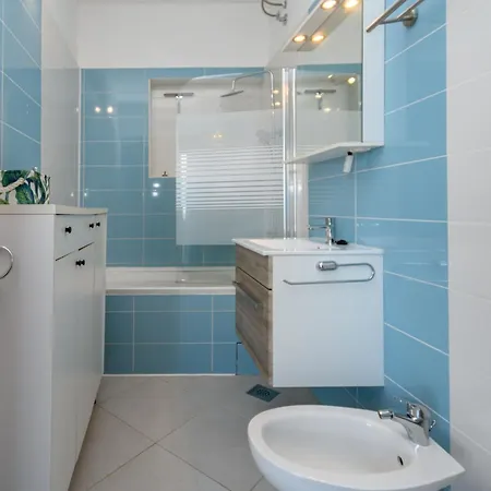 Vida Sea View Apartmán *