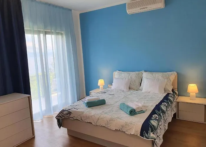 Vida Sea View Apartment Icici
